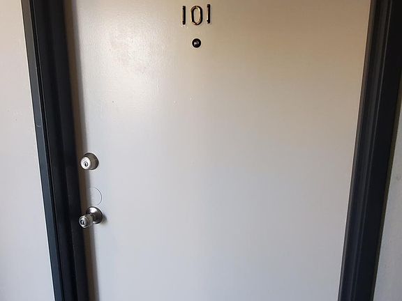 3rd image of 3709 Glendon Ave #A1