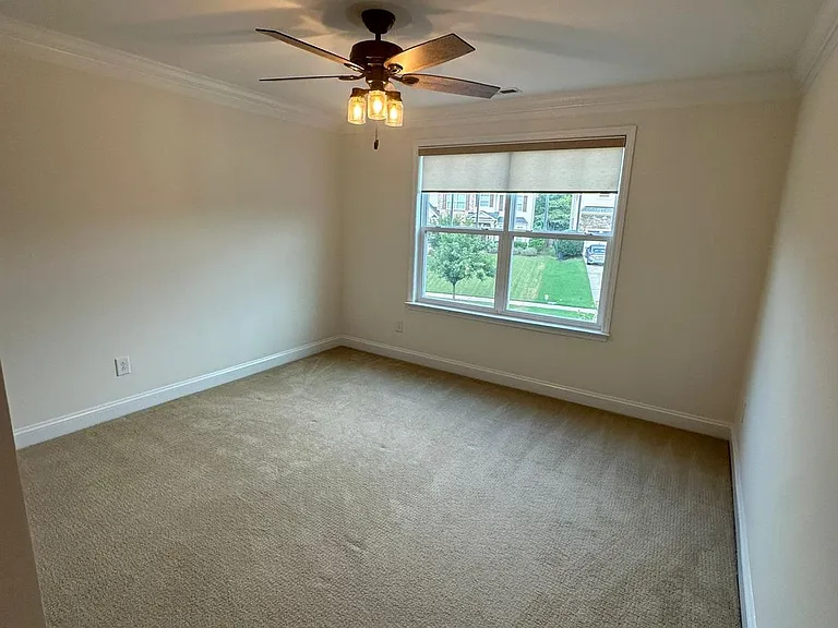 404 Shorehouse Way — Photo 35
