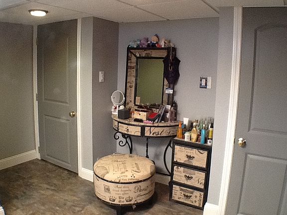 Other side of LL Bedroom