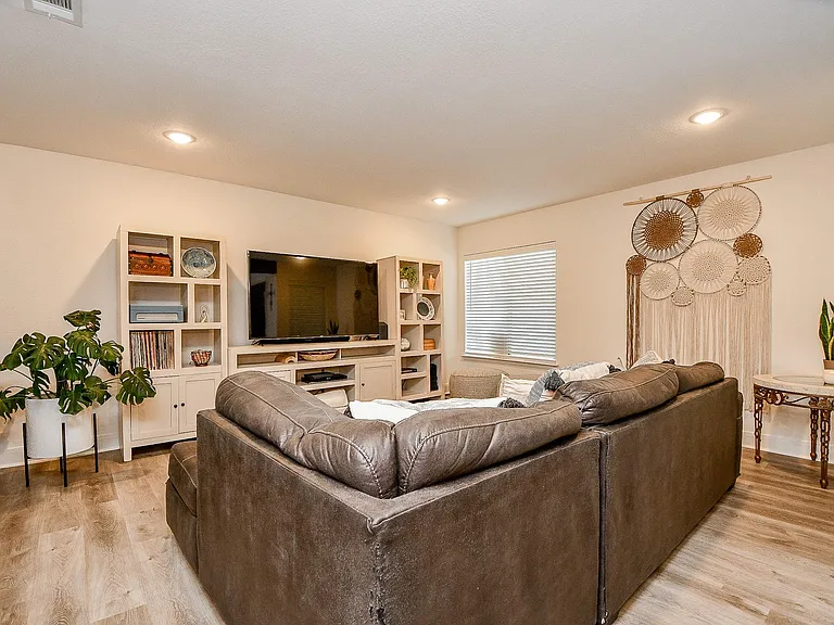 2940 Windchase Blvd #8 — Photo 3