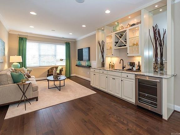 4th image of 11933 Montfort Cir #44