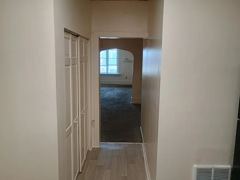 2112 Derry St #1 — Photo 10