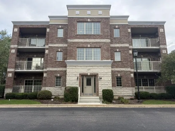403 Pierce Rd #302, Itasca, IL 60143
