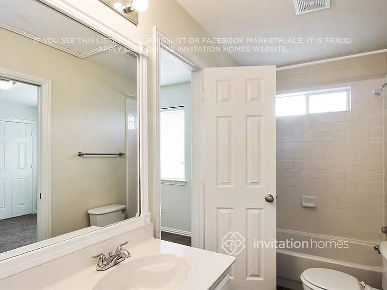 1312 W Branch Hollow Dr — Photo 17