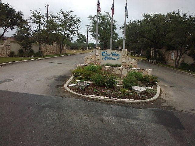 2nd image of 1111 Flaman Rd