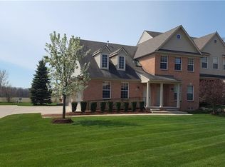 4860 Paladin Dr, Shelby Township, MI 48316