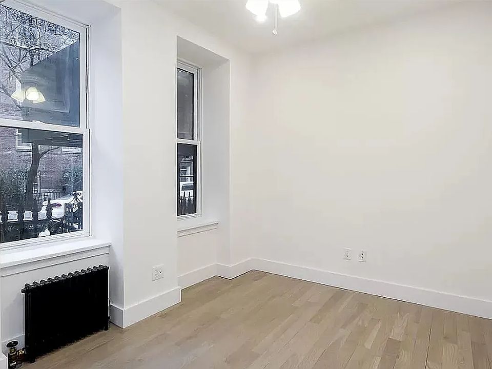 2nd image of 277 W 11th St APT 1D