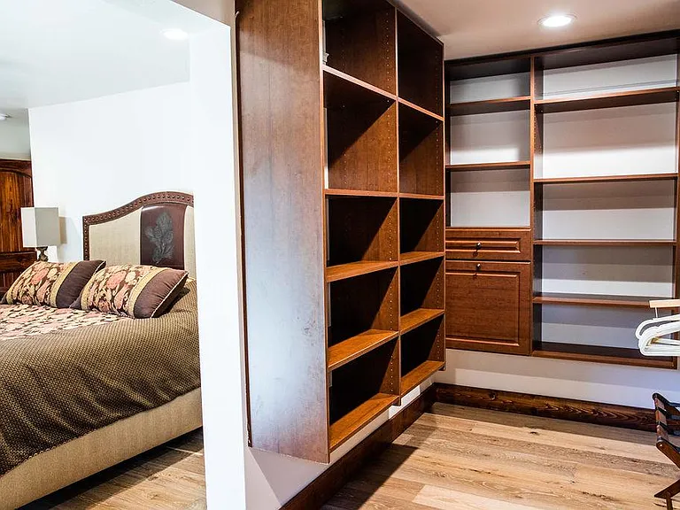 Bedroom 1 Walking Closet