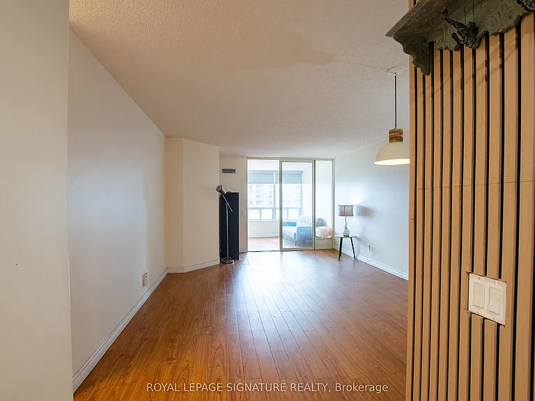 7 Bishop Ave #1604 — Photo 6