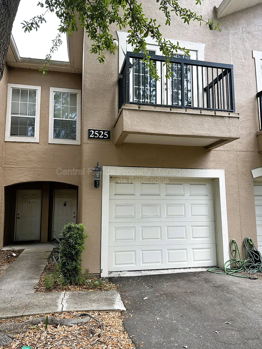 Building Photo - 2525 Lancien Ct