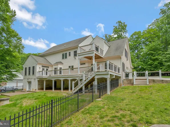 8401 Jill Brenda Ct, Manassas, VA 20112