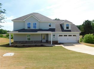 2703 E Point Dr, Opelika, AL 36804