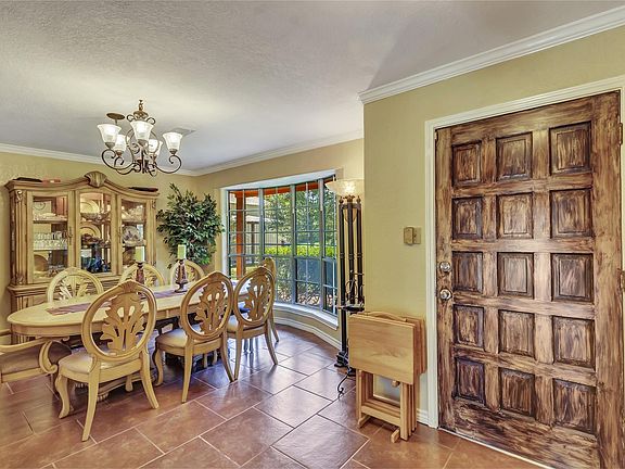 5th image of 8002 Palmetto St