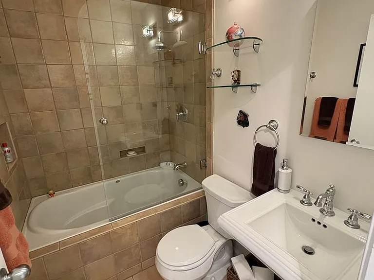 689 Cherry Ln — Photo 20