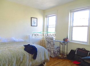 106 Queensberry St APT 8, Boston, MA 02215