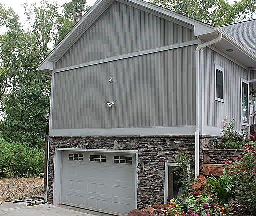 2nd image of 332 Two Rivers Dr