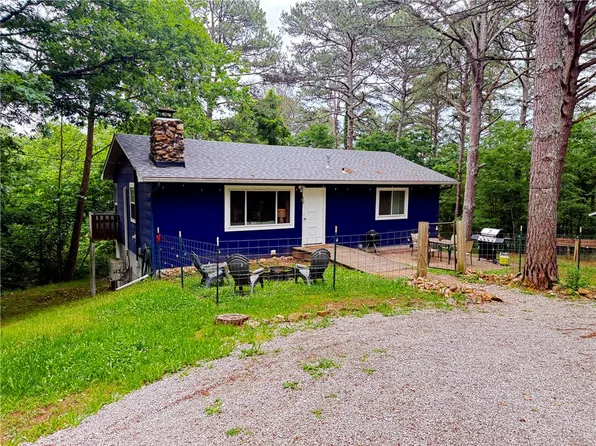 1 Stadium Rd, Eureka Springs, AR 72632