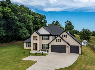 8365 W Pleasant Grove Rd, Bentonville, AR 72713