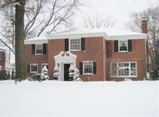 2718 Rocklyn Rd, Shaker Heights, OH 44122