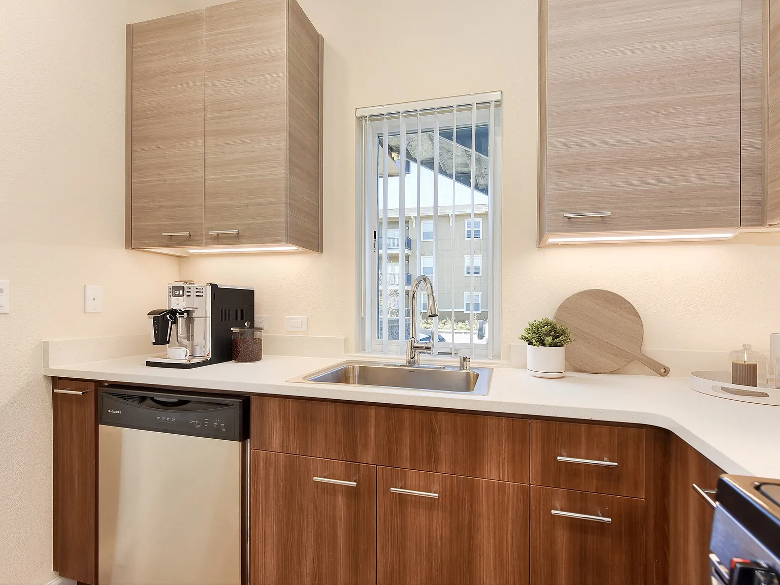 Addison Ranch Apartments — Photo 4