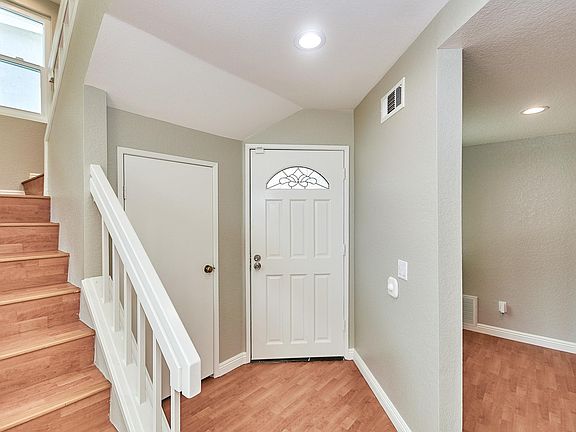 5th image of 13517 Tawny Ln