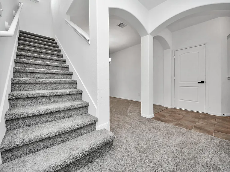 10606 Sun River Falls Dr — Photo 15
