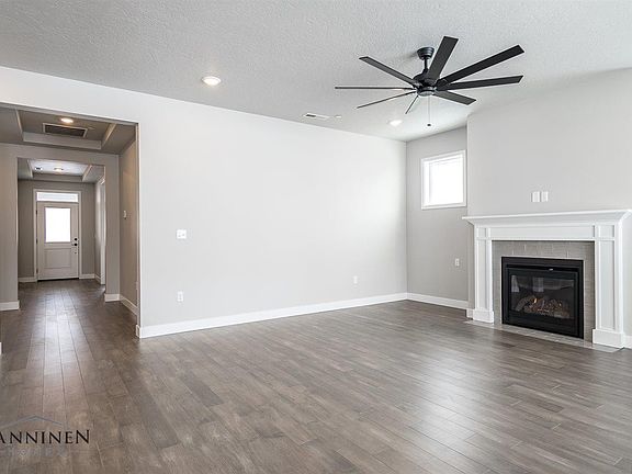 5th image of 2471 Brodie Ln