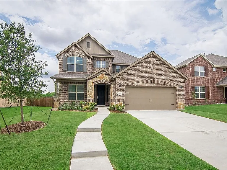 2309 Truro Dr — Photo 1