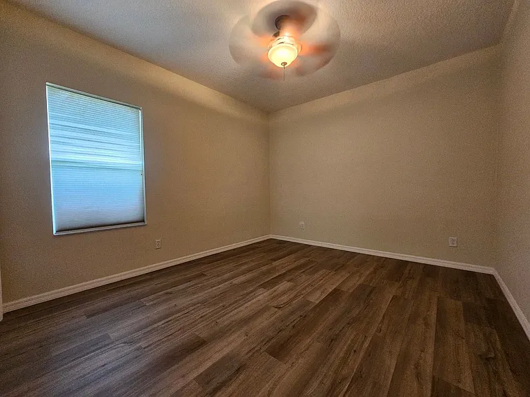 1107 Oxbridge Dr — Photo 52
