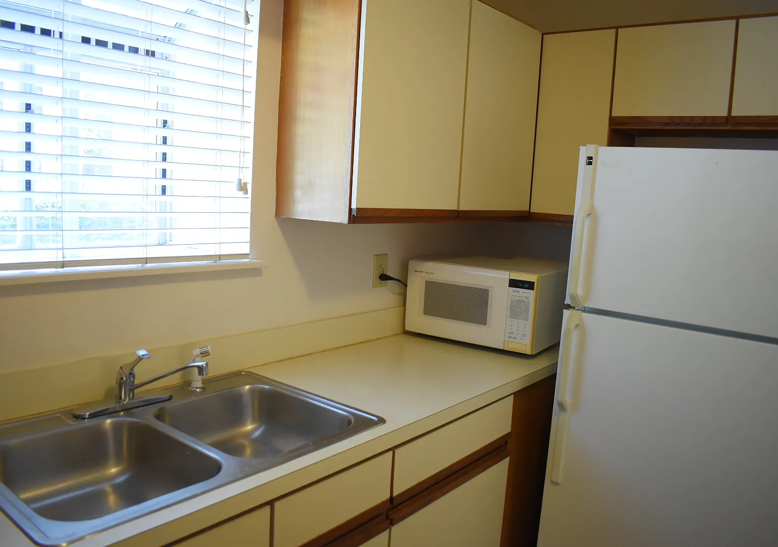 2 bed, 989 sqft, $1,575 — Photo 4