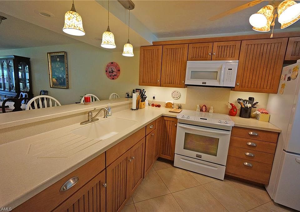 164 Palm Dr 3037, Naples, FL 34112 Zillow