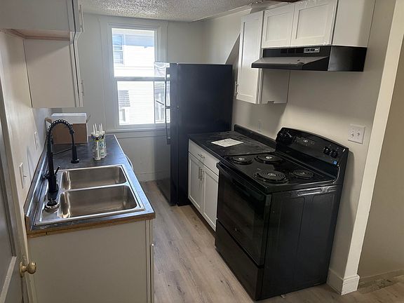 3rd image of 1821 Clay St