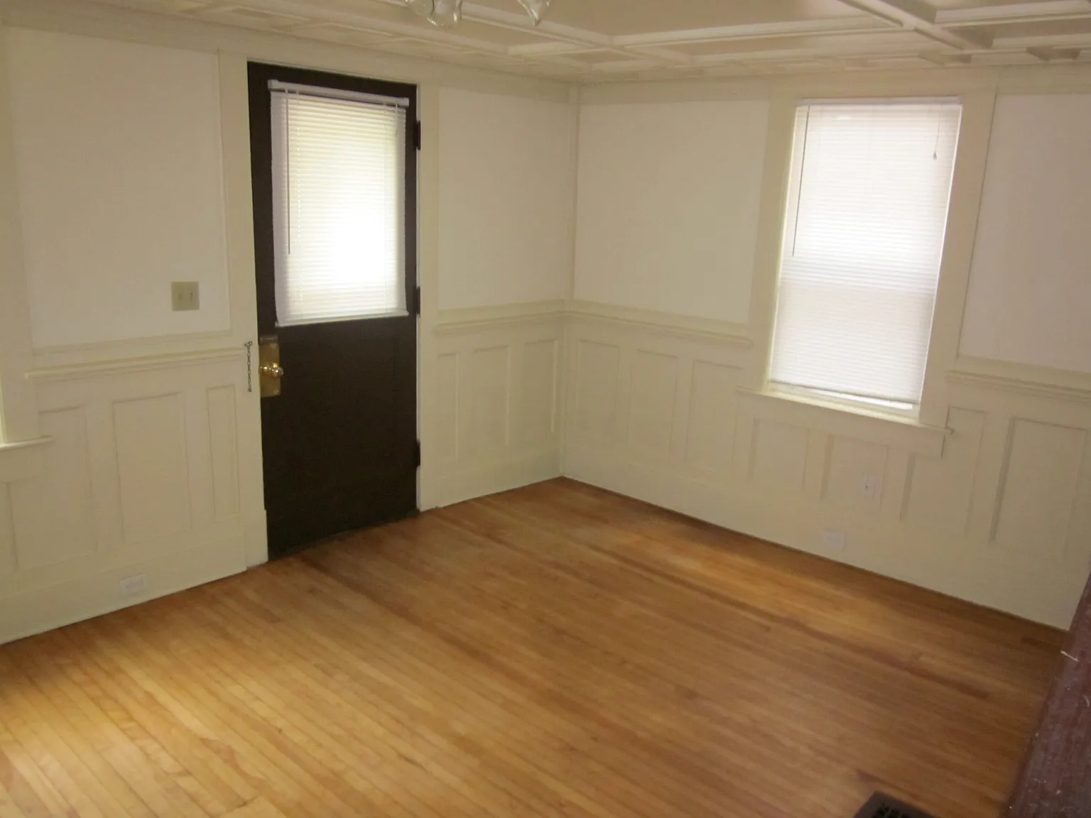 2 bed, $2,400 — Photo 2