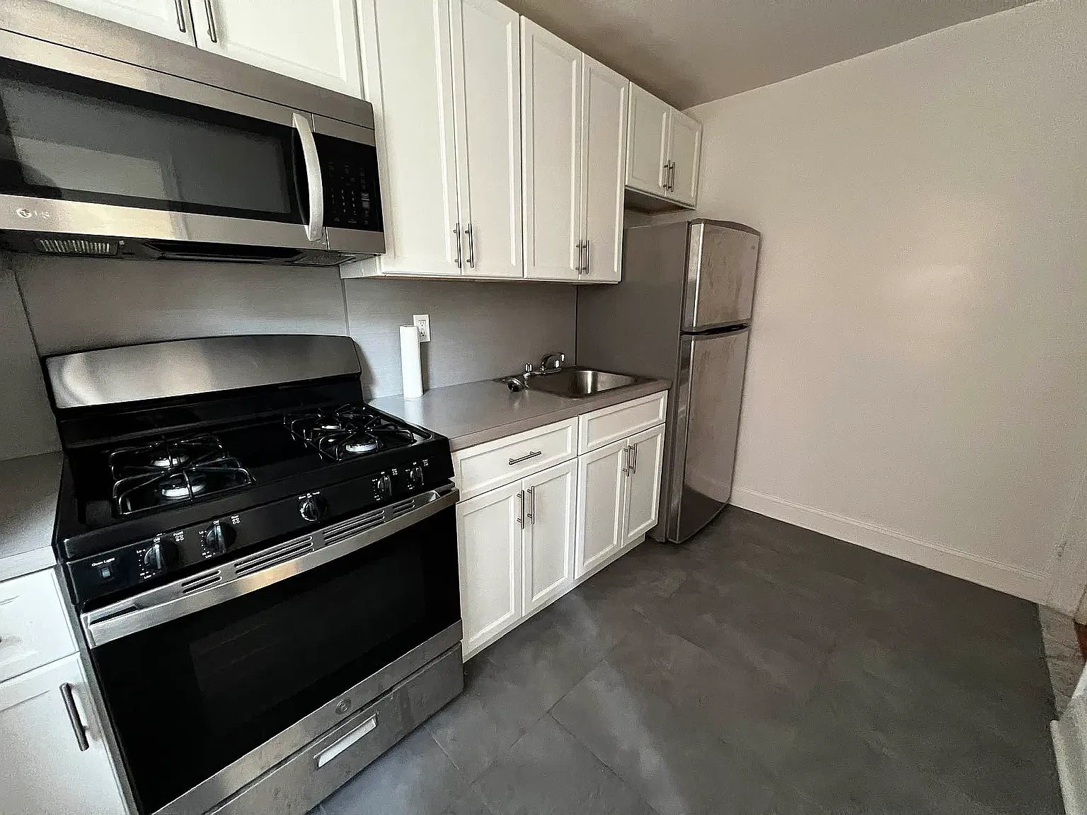 143-40 41st Avenue — Photo 3