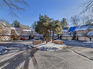 272 Treetop Cir, Nanuet, NY 10954