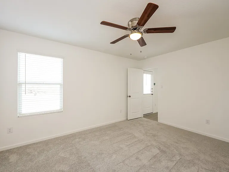 3605 Knob Trl — Photo 10
