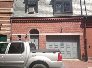 97 Chestnut St, Boston, MA 02108