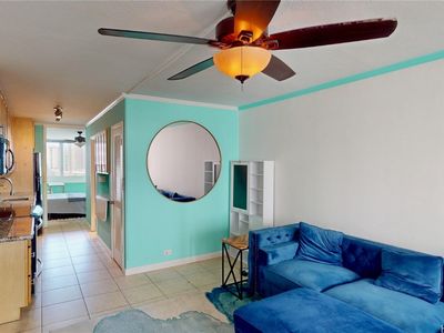 425 Ena Rd APT 1002A, Honolulu, HI, 96815