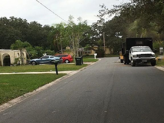5th image of 2918 Huntington Dr