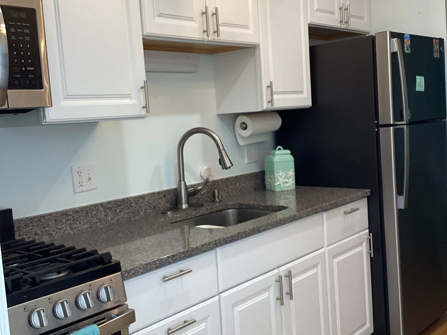 1 bed, 740 sqft, $1,800 — Photo 4