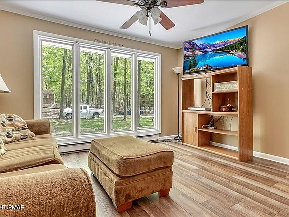5th image of 235 White Pine Dr