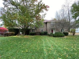 377 Taylor Rd, Honeoye Falls, NY 14472