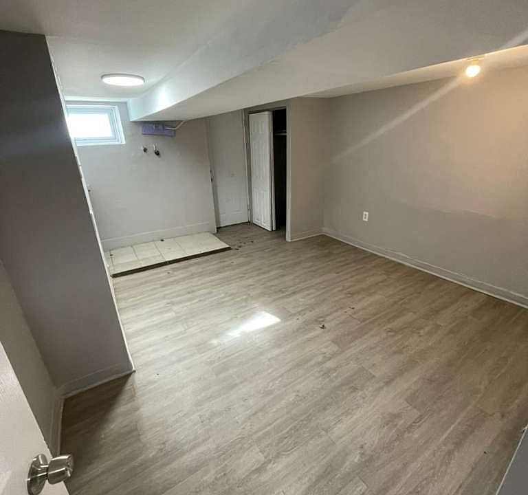 1st image of 144 4th Ave #1B