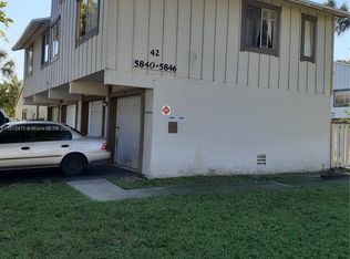 5842 NW 21st St #42-B, Lauderhill, FL 33313