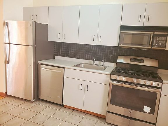 4th image of 350 Lincoln Pl #11M