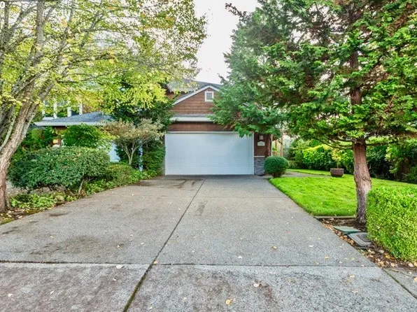 19583 SE Cottonwood St, Milwaukie, OR 97267