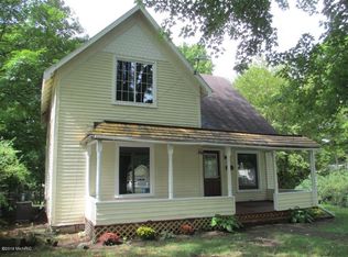 124 S Adams St, Lawton, MI 49065