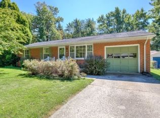 713 Breen Dr, Champaign, IL