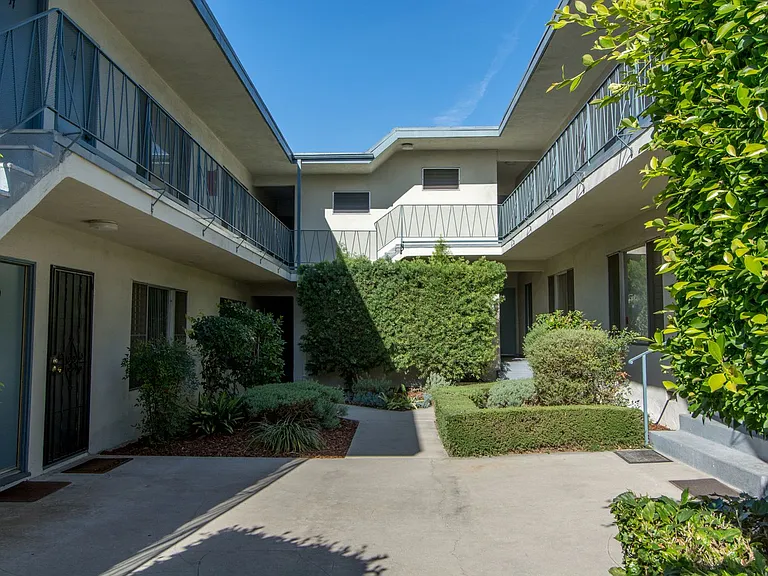 11311 Charnock Rd — Photo 12
