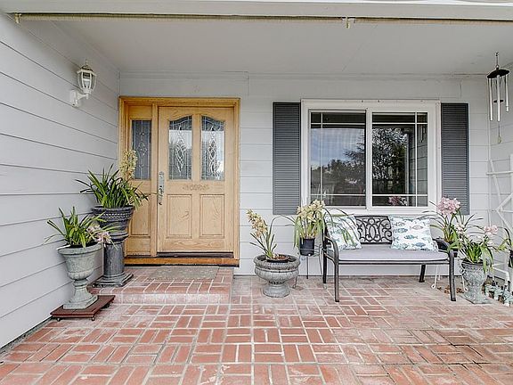 4th image of 2754 Aldworth Dr